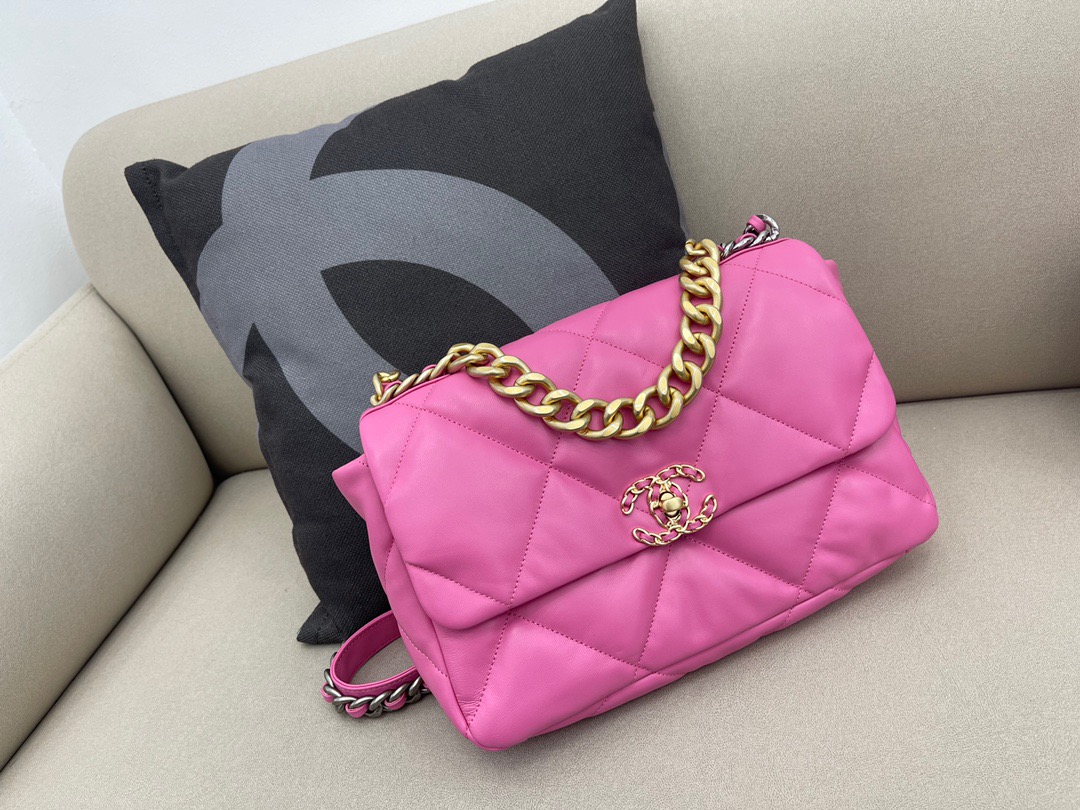 CHANEL 19 MAXI HANDBAG