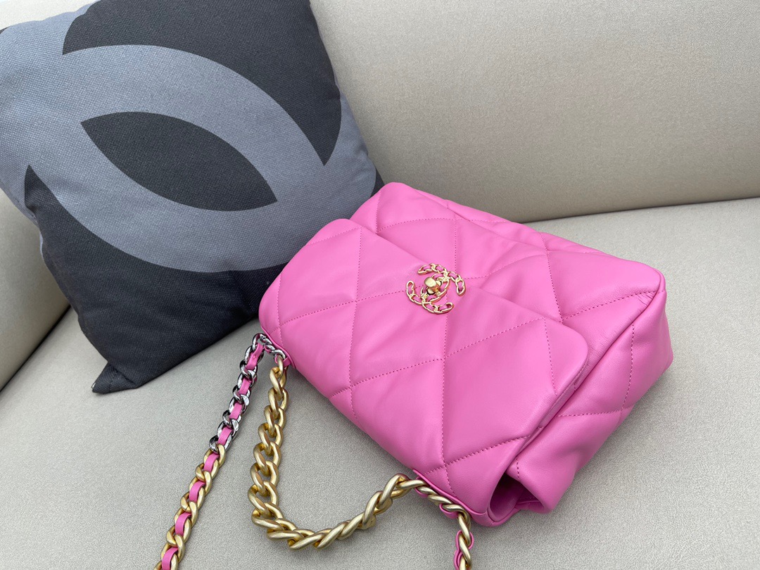 CHANEL 19 MAXI HANDBAG