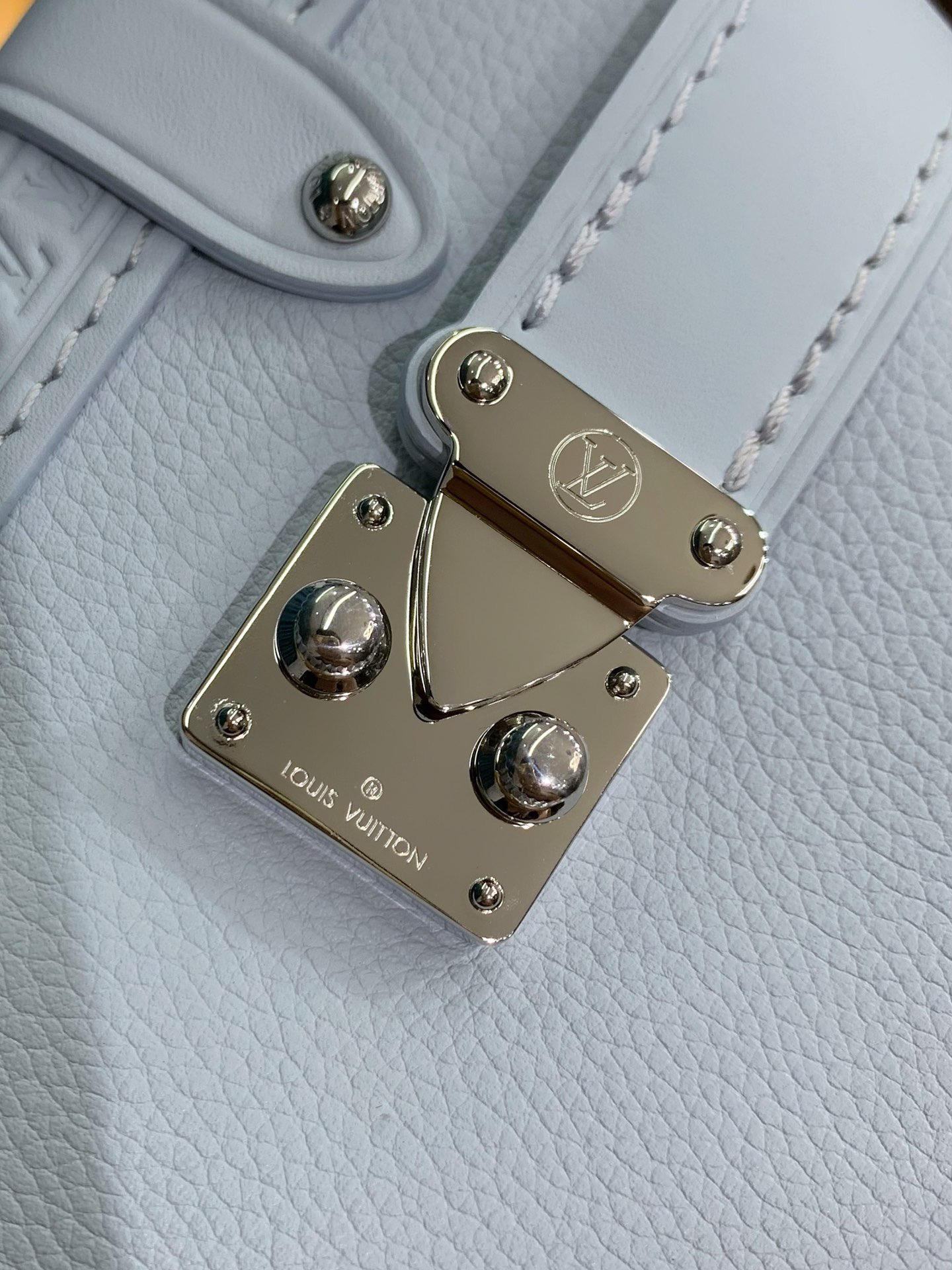 LOUIS VUITTON Side Trunk PM M25067