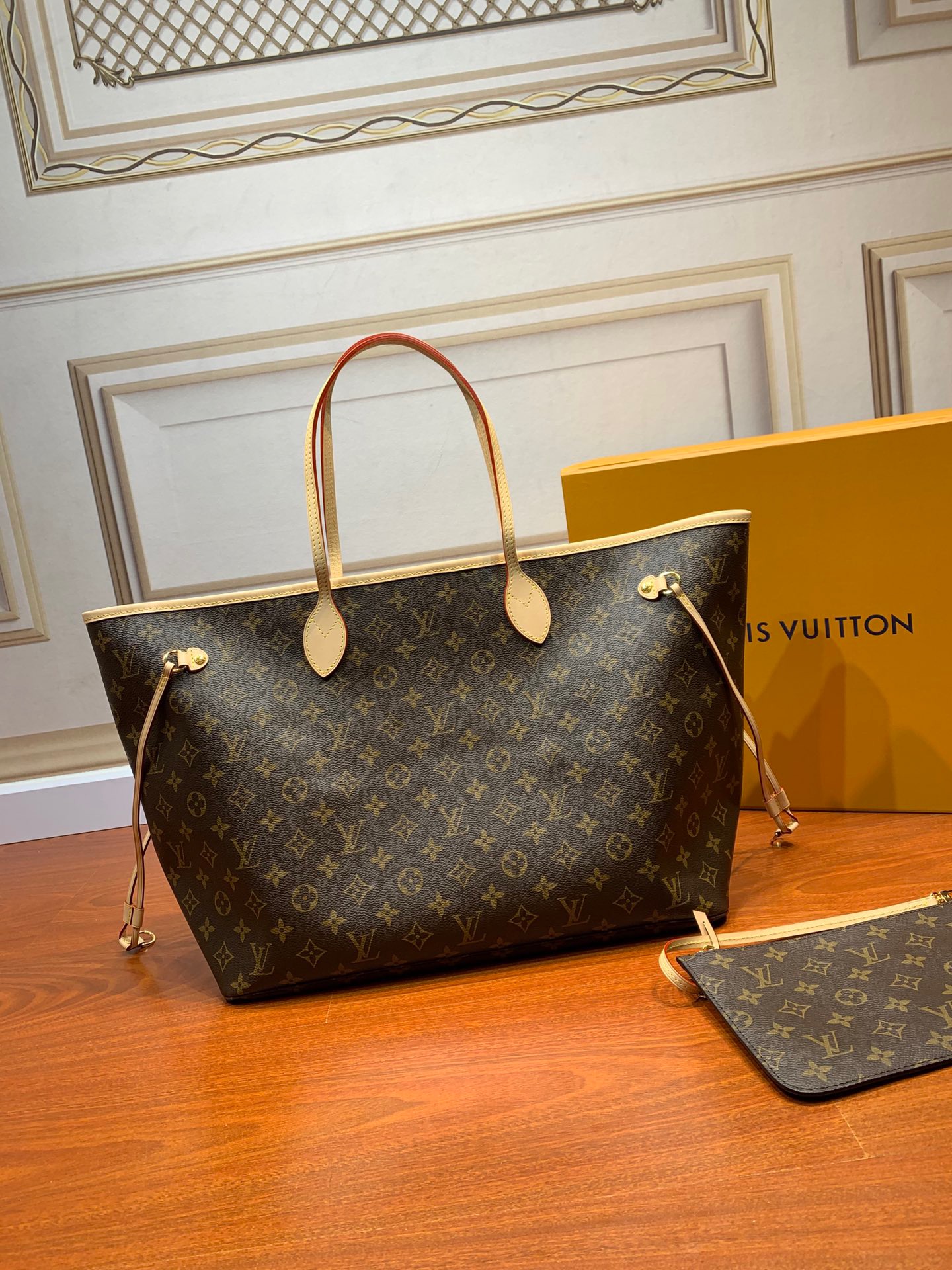 LOUIS VUITTON Neverfull GM Tote Bag M46978