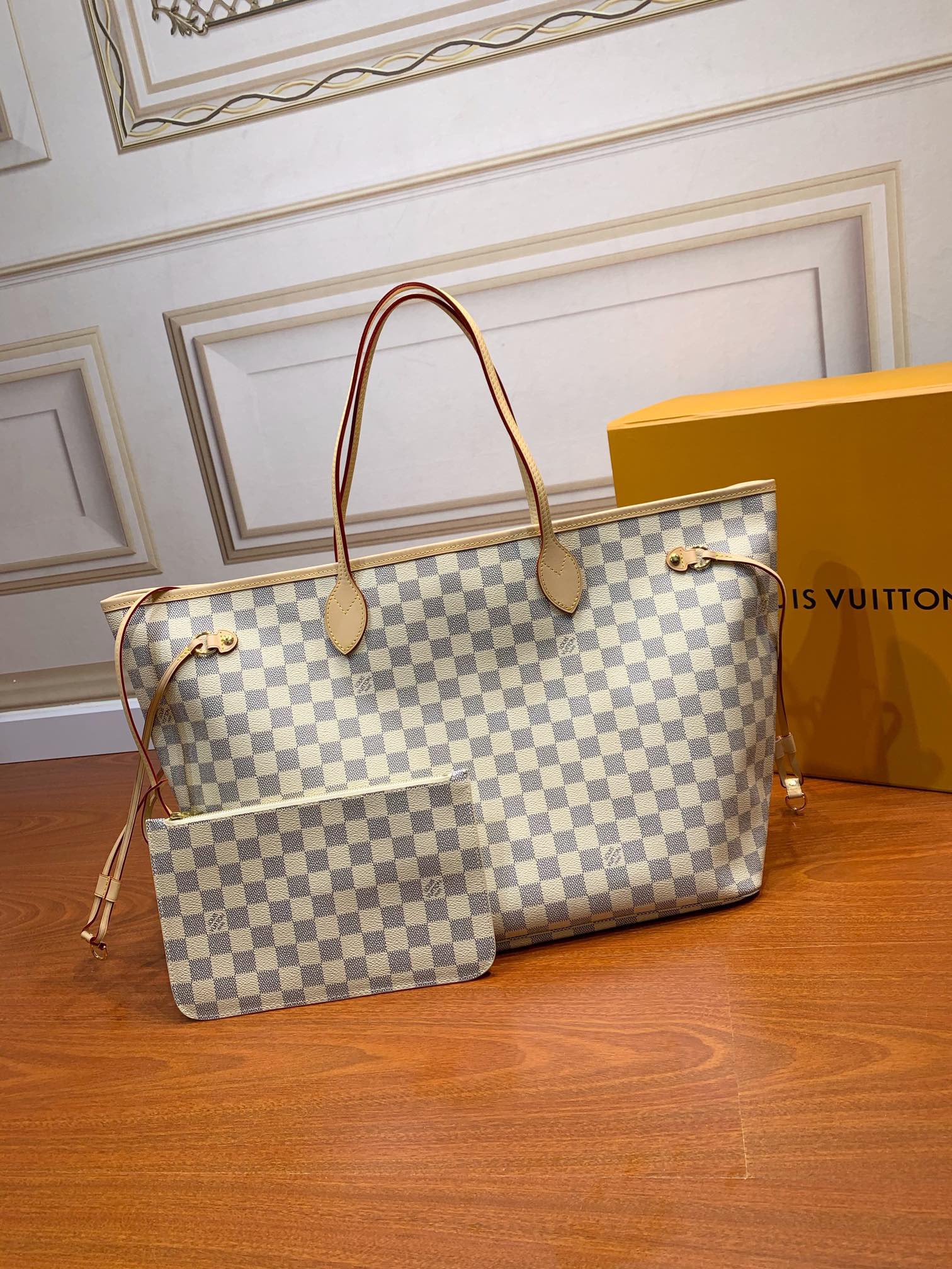 LOUIS VUITTON Neverfull GM Tote Bag N40601