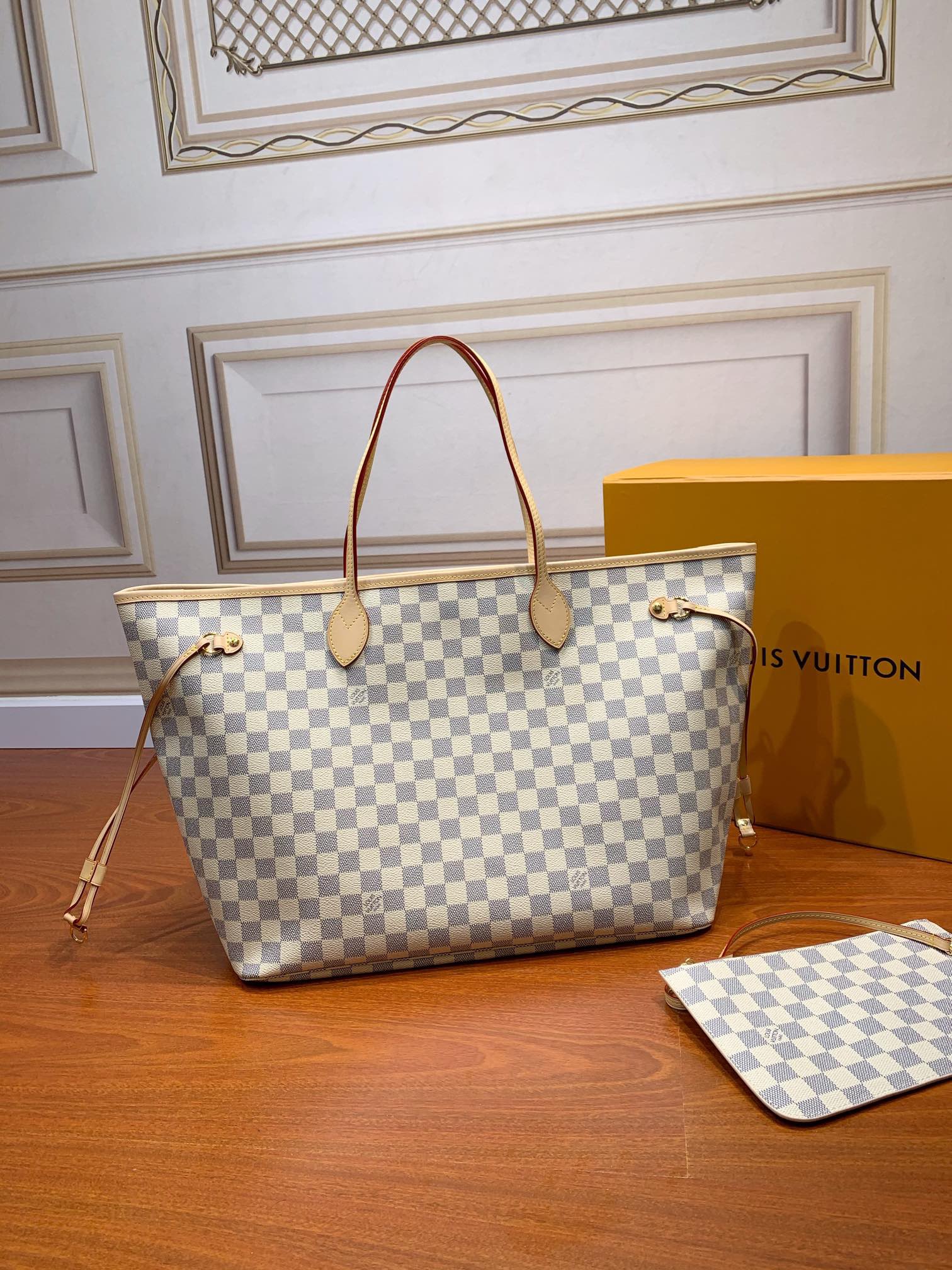 LOUIS VUITTON Neverfull GM Tote Bag N40601