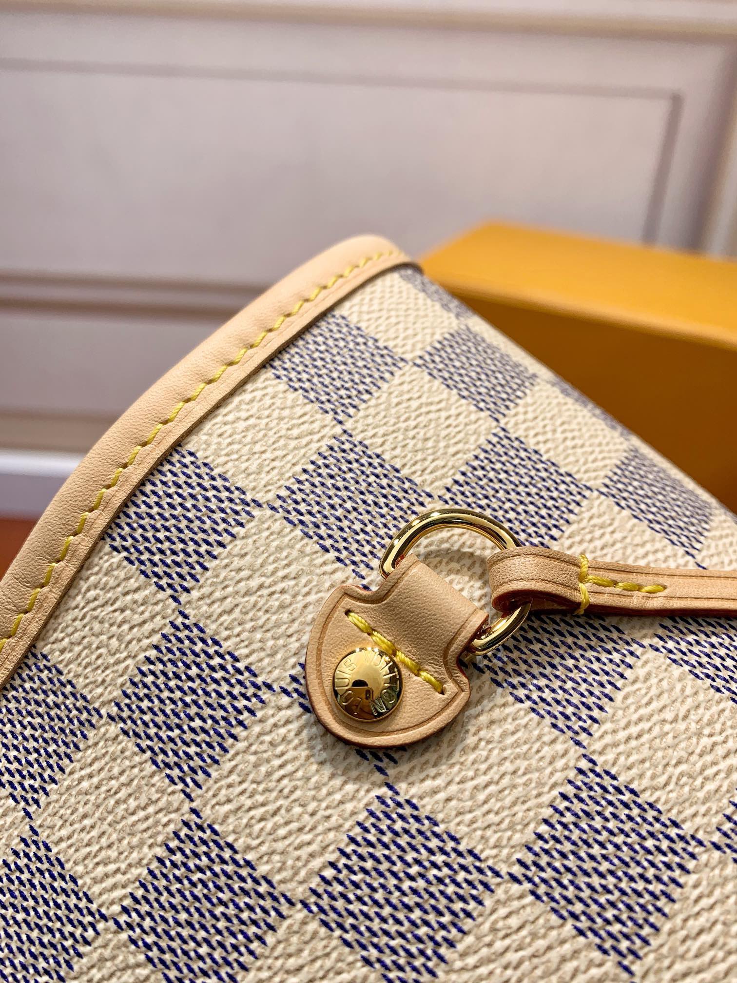 LOUIS VUITTON Neverfull GM Tote Bag N40601