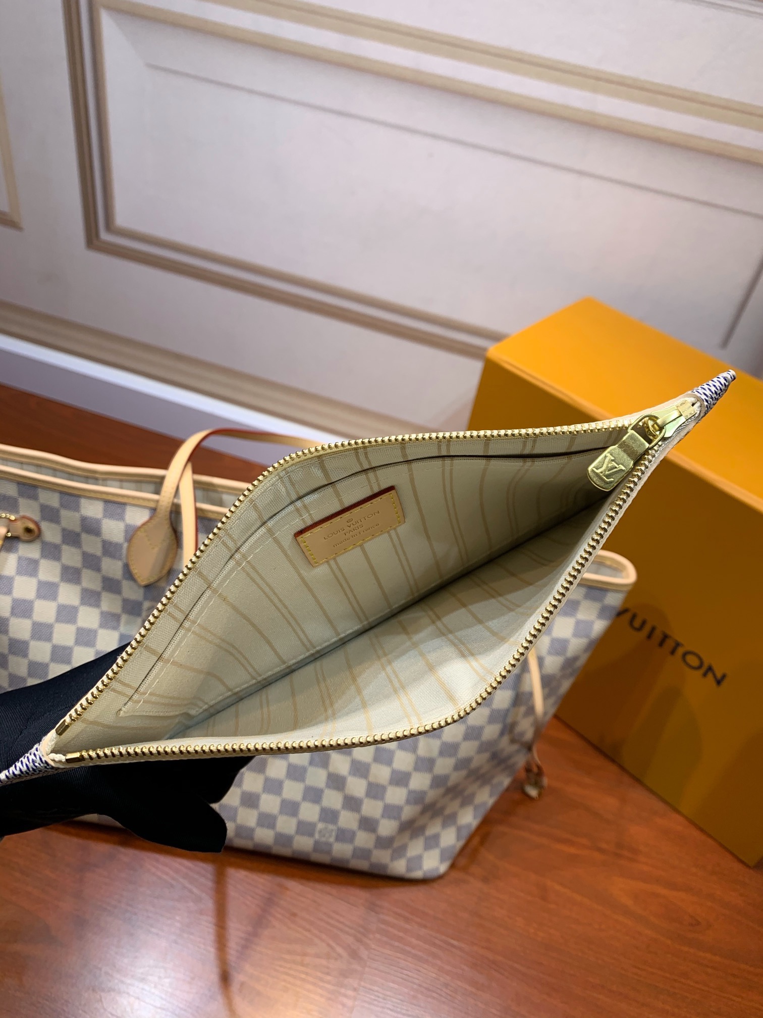 LOUIS VUITTON Neverfull GM Tote Bag N40601