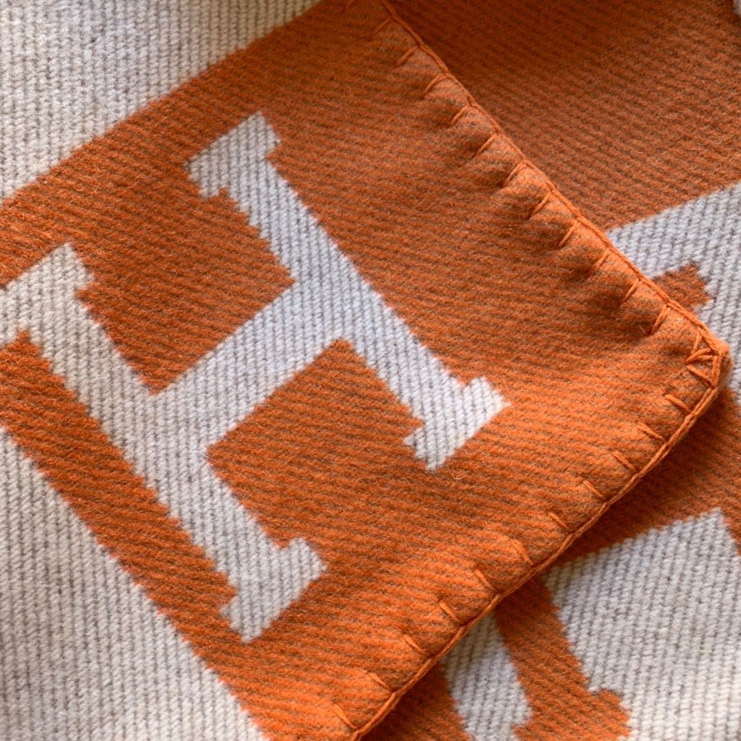 Hermes Avalon Blankets