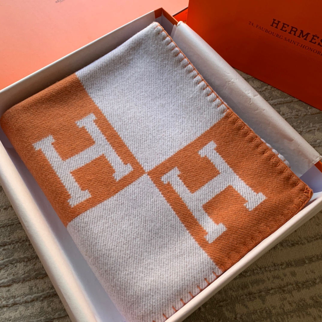 Hermes Avalon Blankets