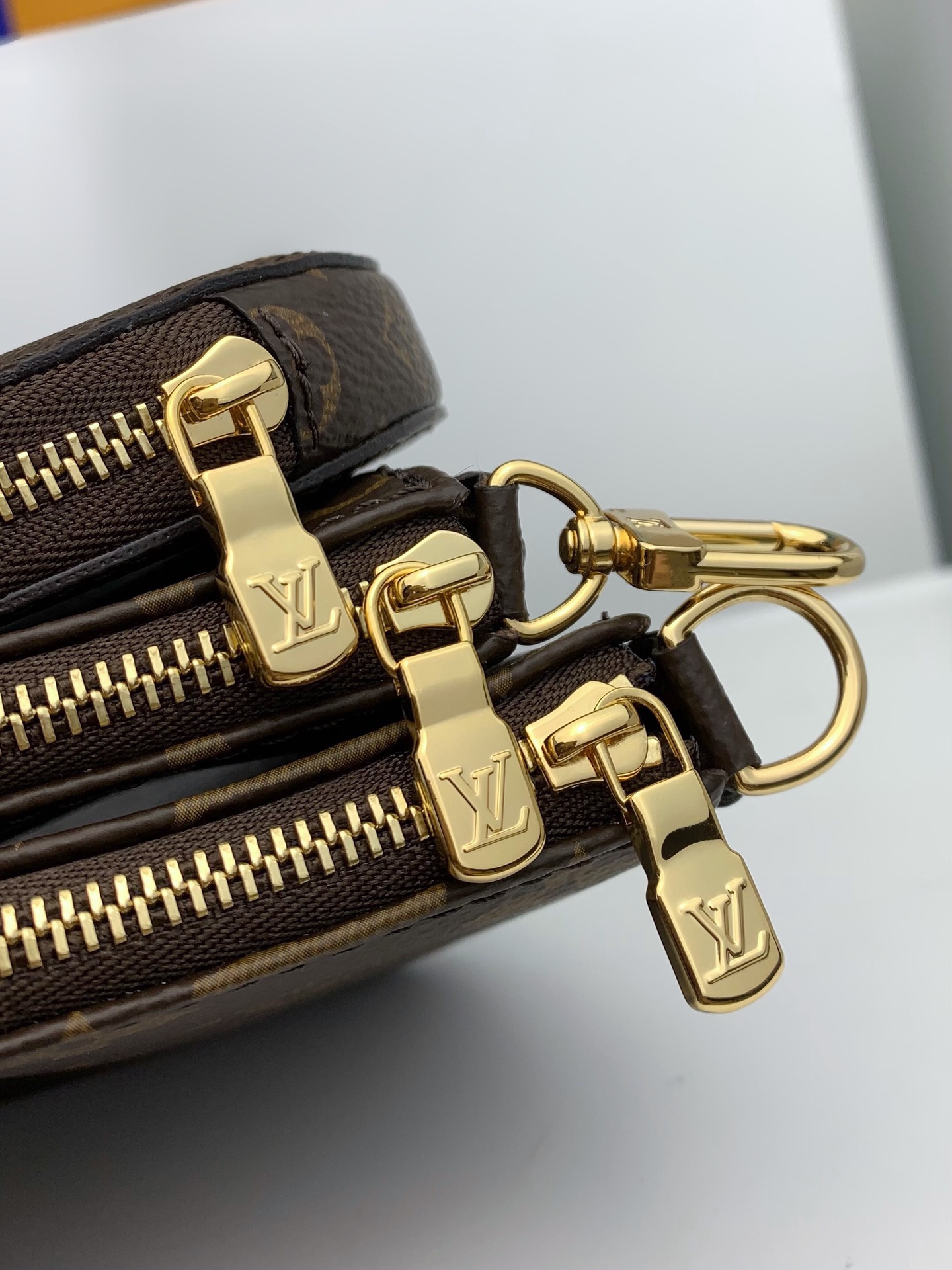 LOUIS VUITTON MULTI POCHETTE ACCESSORIES M44813