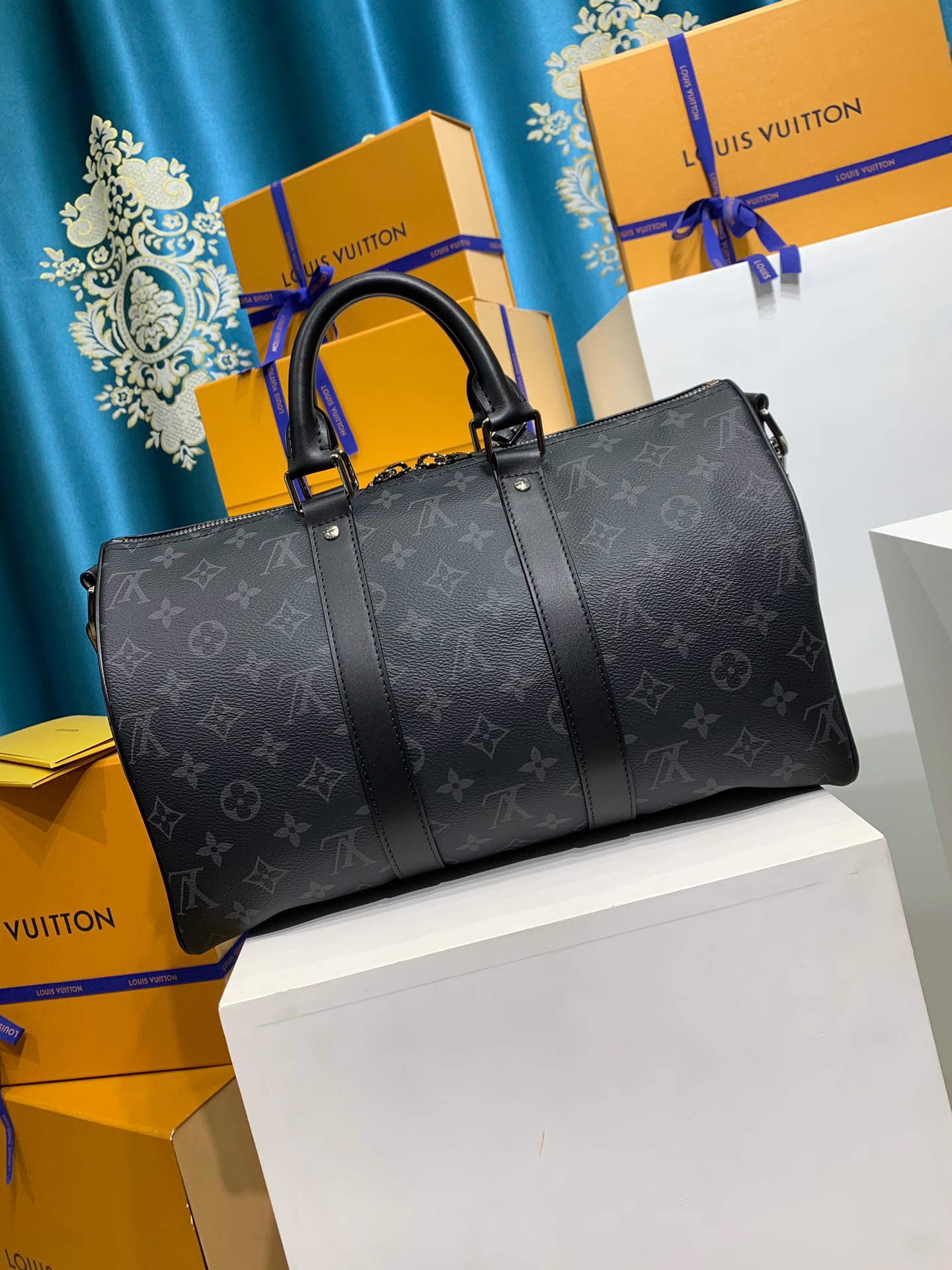 LOUIS VUITTON Keepall Bandouliere 35 Bag M46655