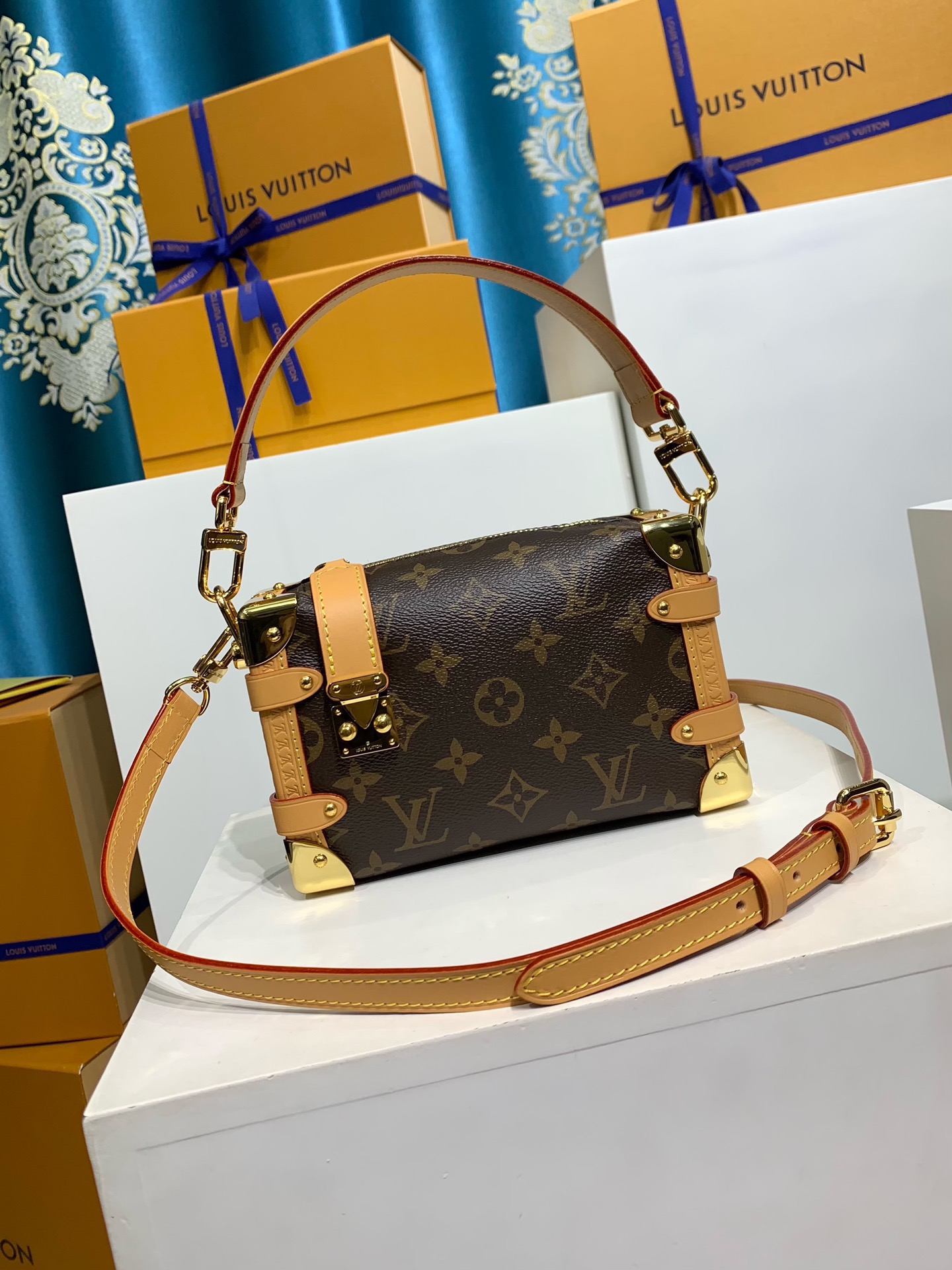 LOUIS VUITTON Side Trunk M46815 PM