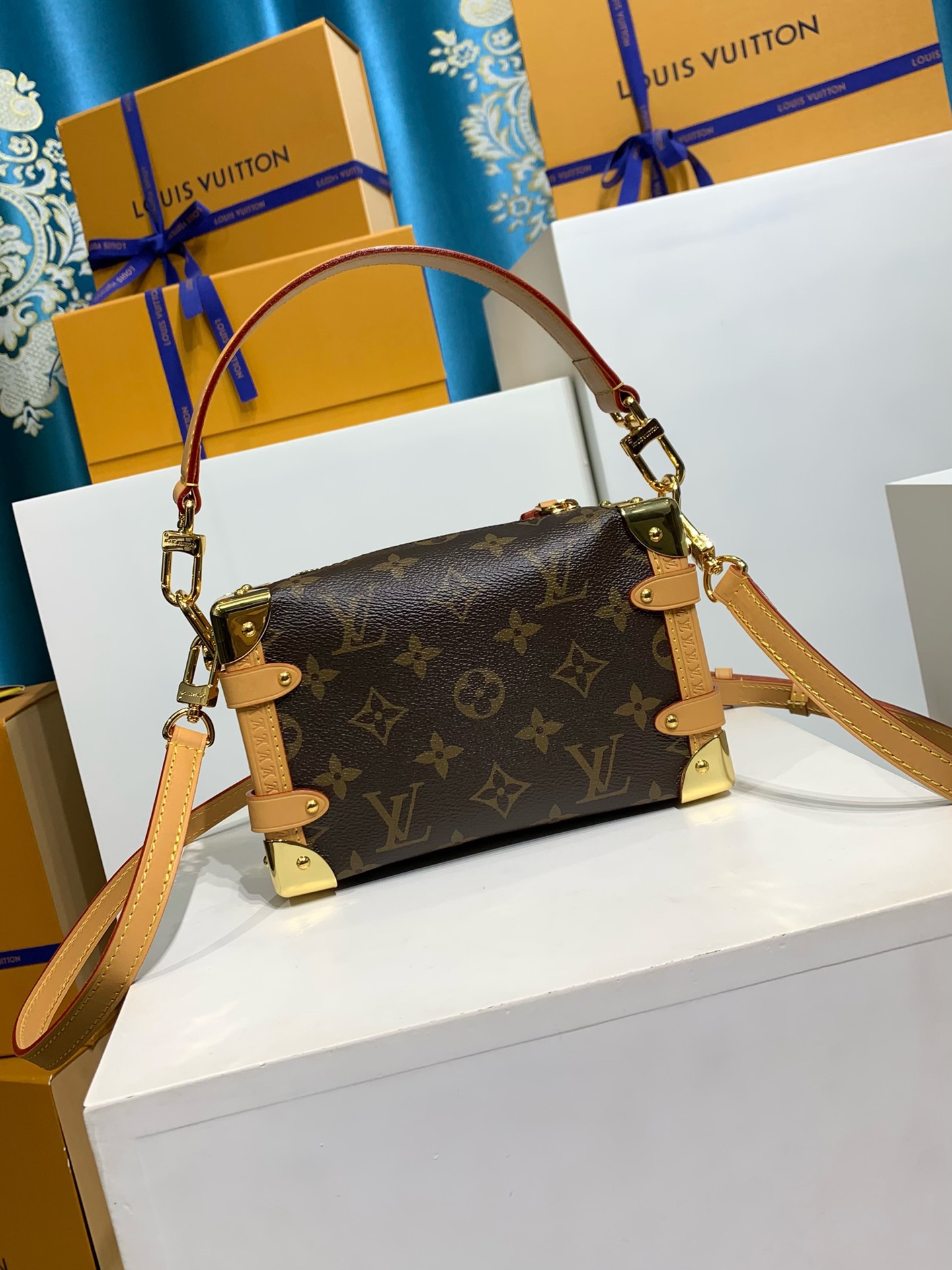 LOUIS VUITTON Side Trunk M46815 PM