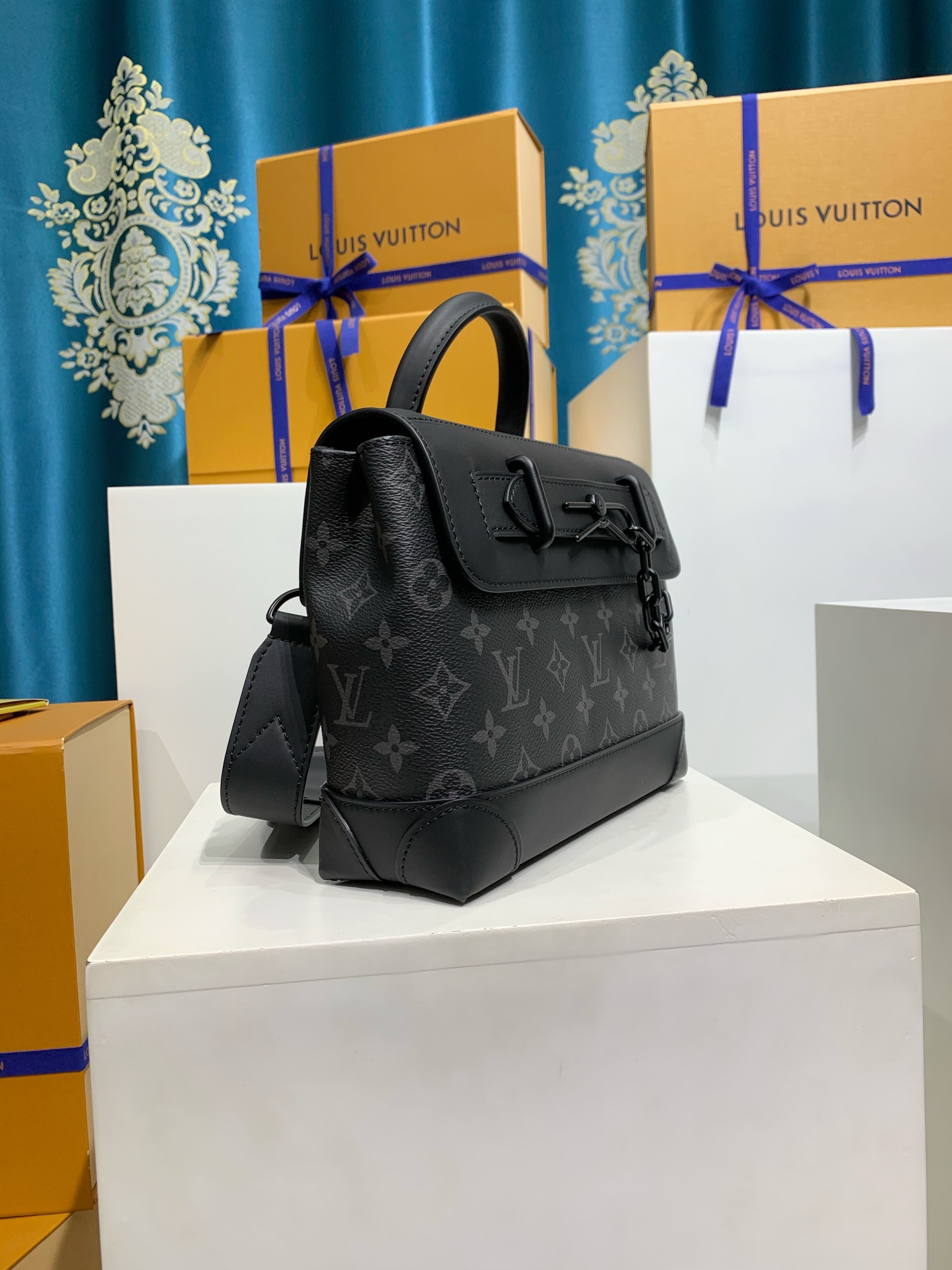 LOUIS VUITTON LV Messenger M46953 Steamer PM Bag