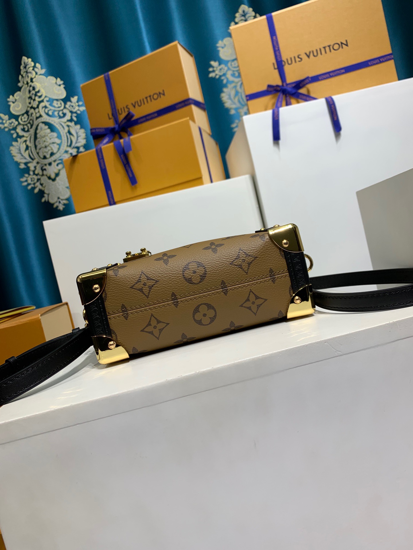 LOUIS VUITTON Side Trunk M47139 PM