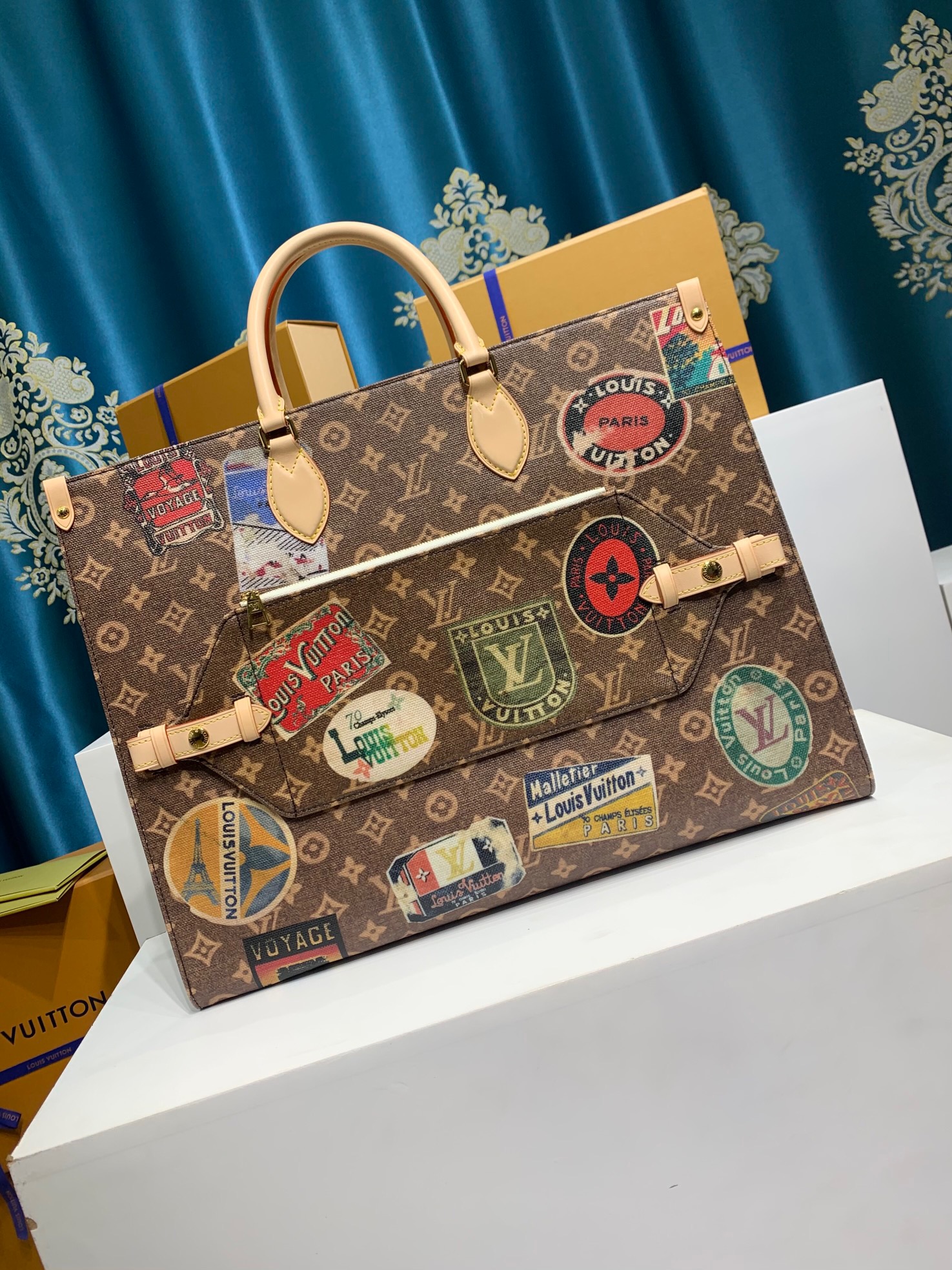 LOUIS VUITTON OnTheGo Voyage Tote Bag M47147