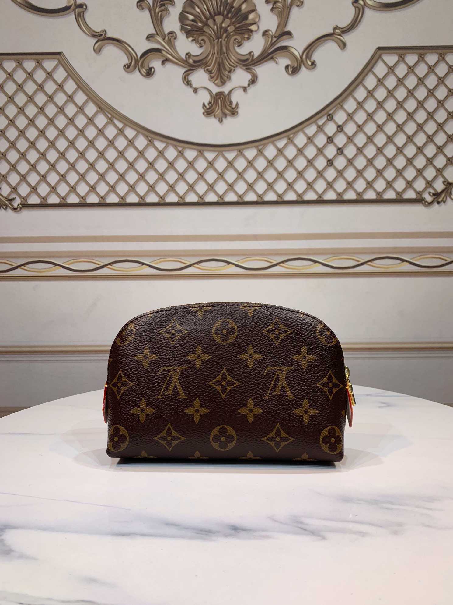 LOUIS VUITTON M47515 Cosmetic Pouch