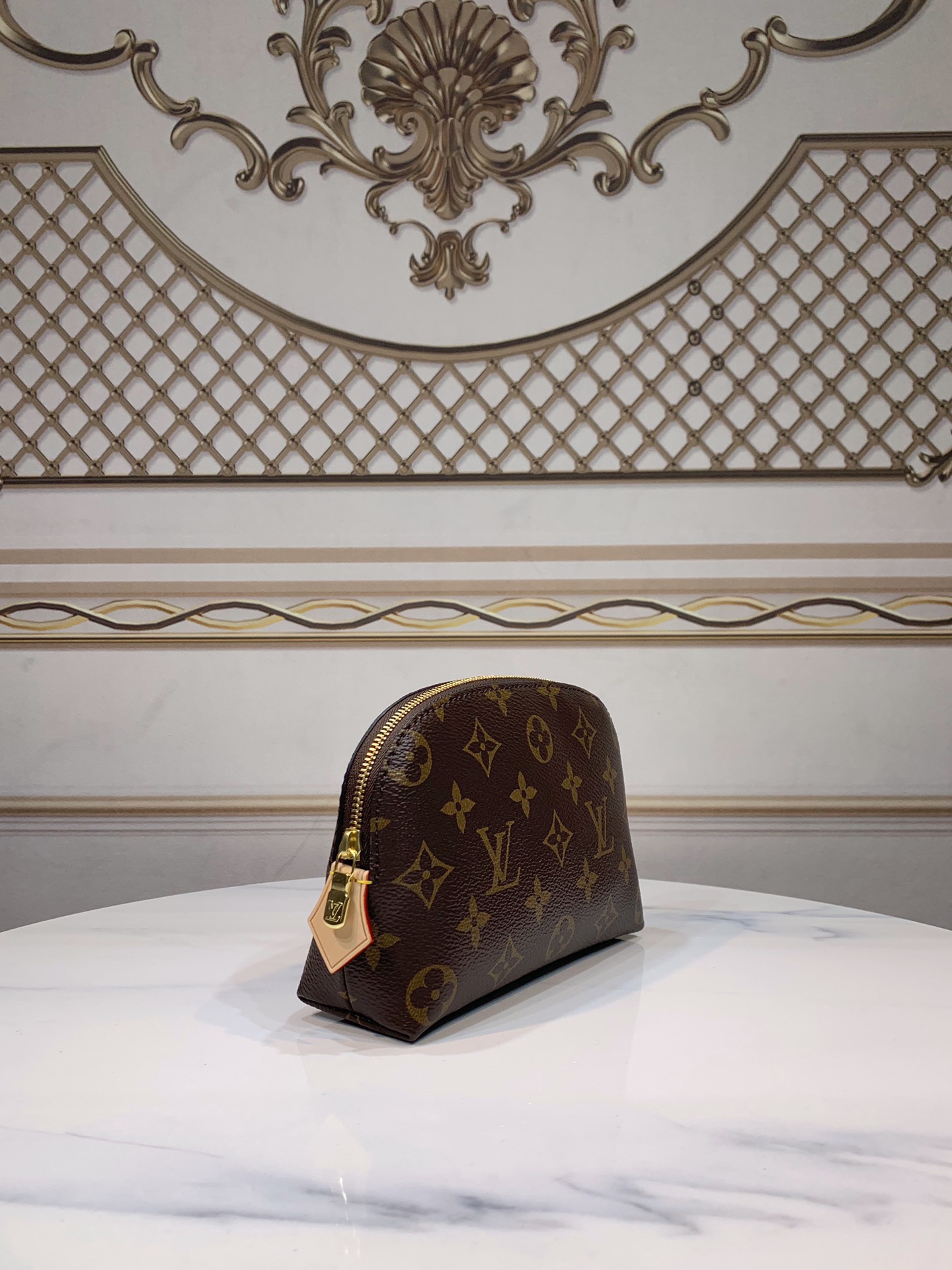 LOUIS VUITTON M47515 Cosmetic Pouch